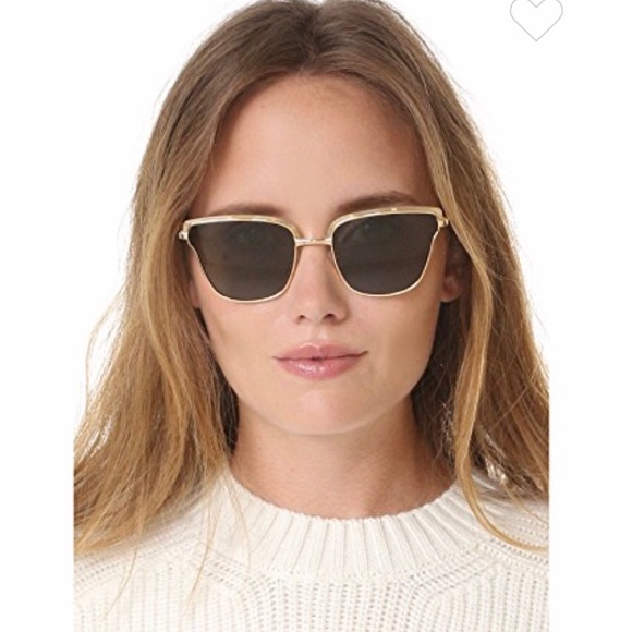 NWT ELIZABETH AND JAMES GOLD W/GREEN TINTED LENS